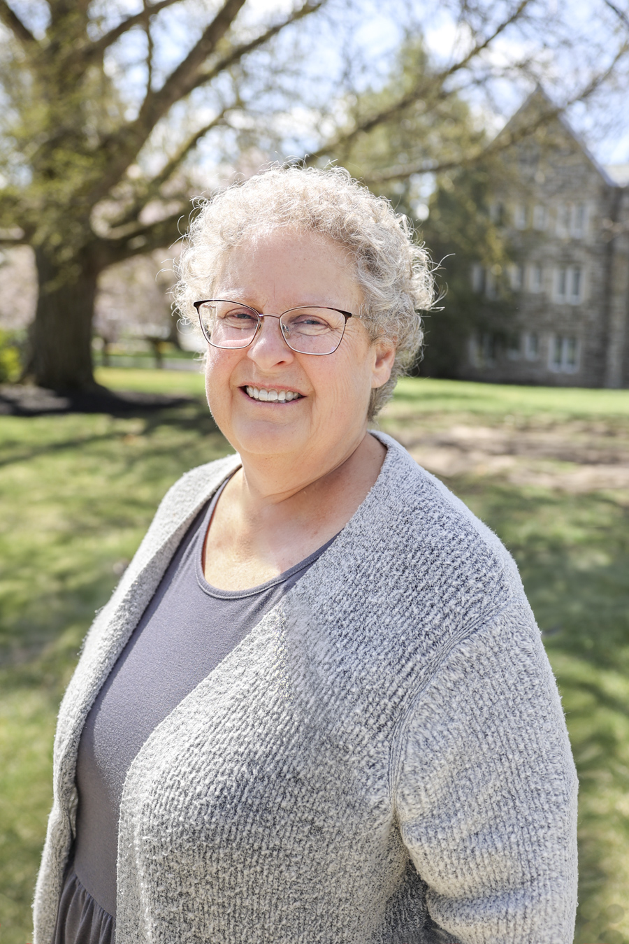 Robin Gish Smiling woman outdoors